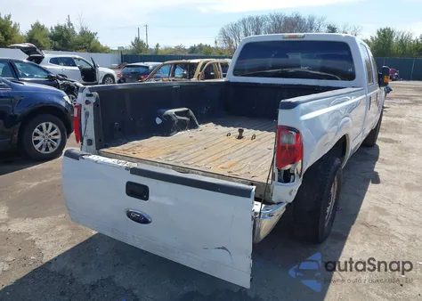 2014 Ford F-250 Xl z USA, uszkodzony, nr VIN 1FT7W2AT0EEA37495